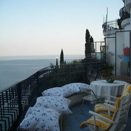 Domus Azzurra Vietri