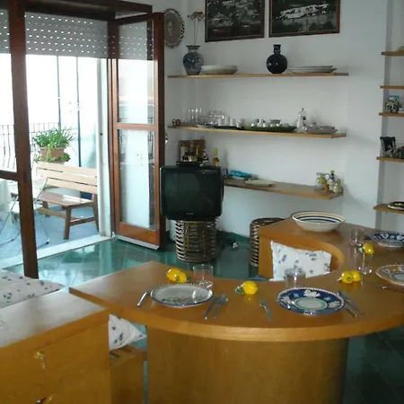 Domus Azzurra Ferienhaus Vietri